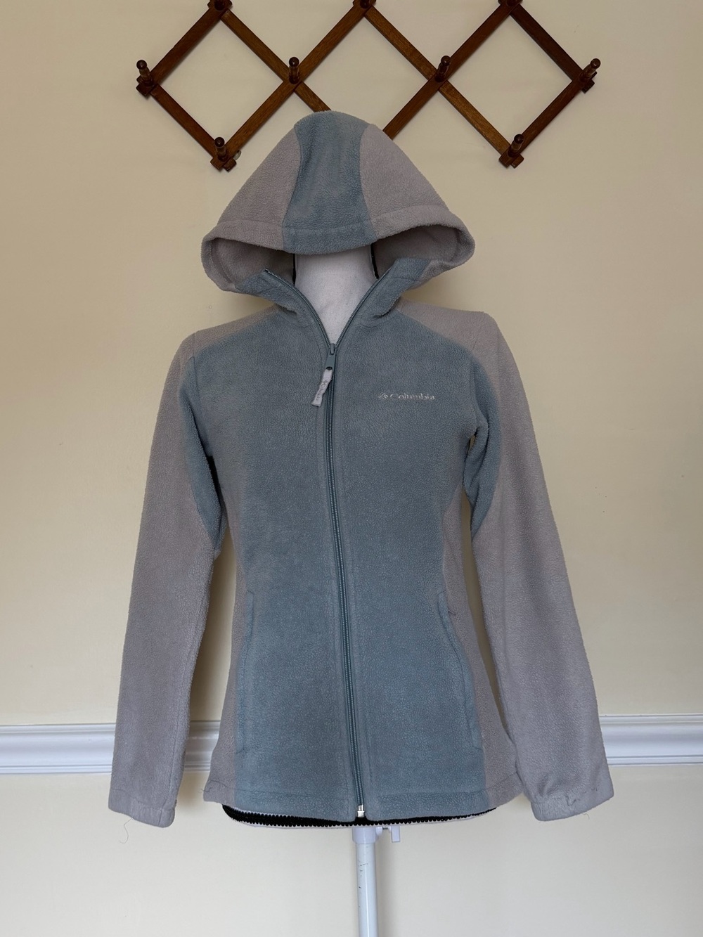 Columbia Women's Two-Tone Hooded Fleece Jacket - Light Blue/Light Gray Small